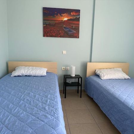 Riviera Beach, Seaside Spacious Apt. Анависос Екстериор снимка