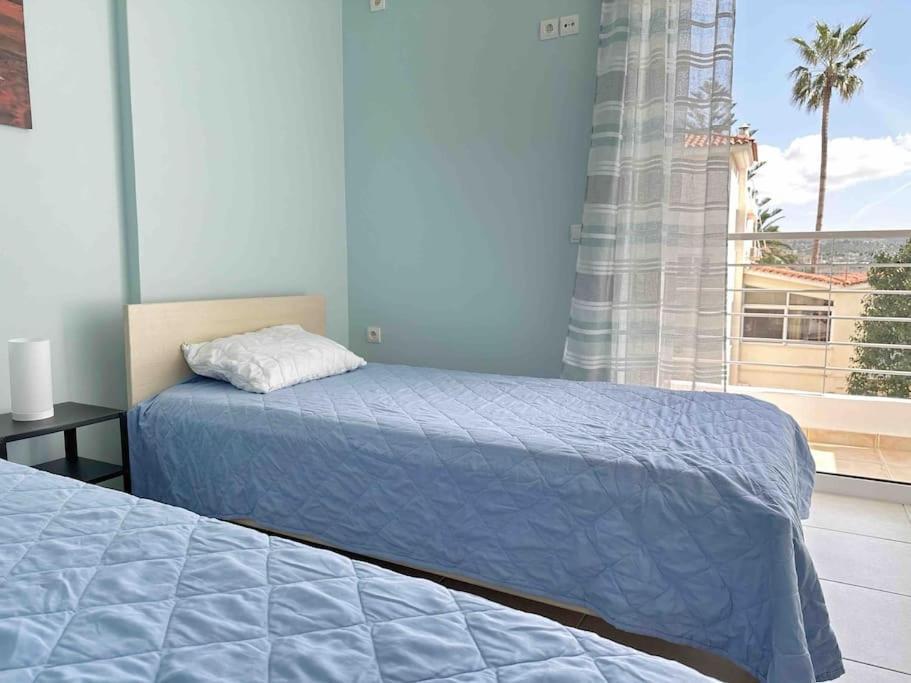 Riviera Beach, Seaside Spacious Apt. Анависос Екстериор снимка